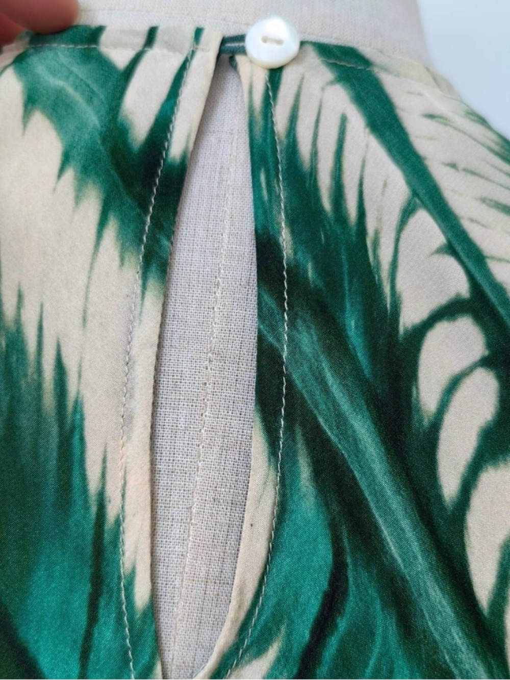 NWT Ulla Johnson Ines Dress Green Silk Puff Sleeve Floral Print Midi Dress Sz 4 - Picture 9 of 12